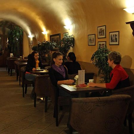 Hotel Cierny Orol Rožňava Εξωτερικό φωτογραφία