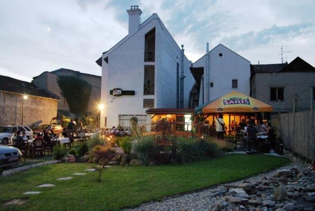 Hotel Cierny Orol Rožňava Εξωτερικό φωτογραφία